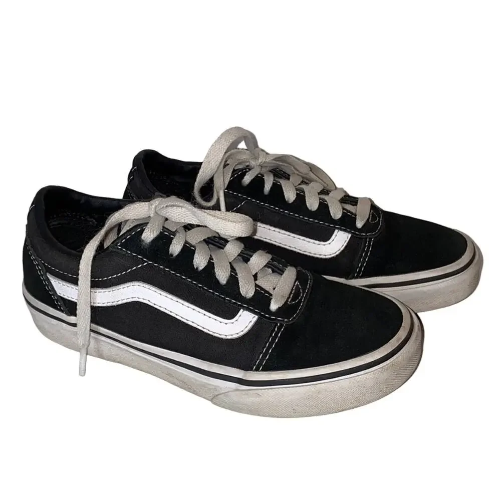Vans Black & White Classic Old Skool Low Top Sneakers Youth Size 2